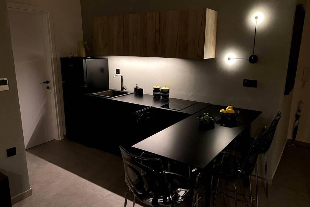 Апартаменты Vyron 1 Elegance Неа-Миханиона Экстерьер фото